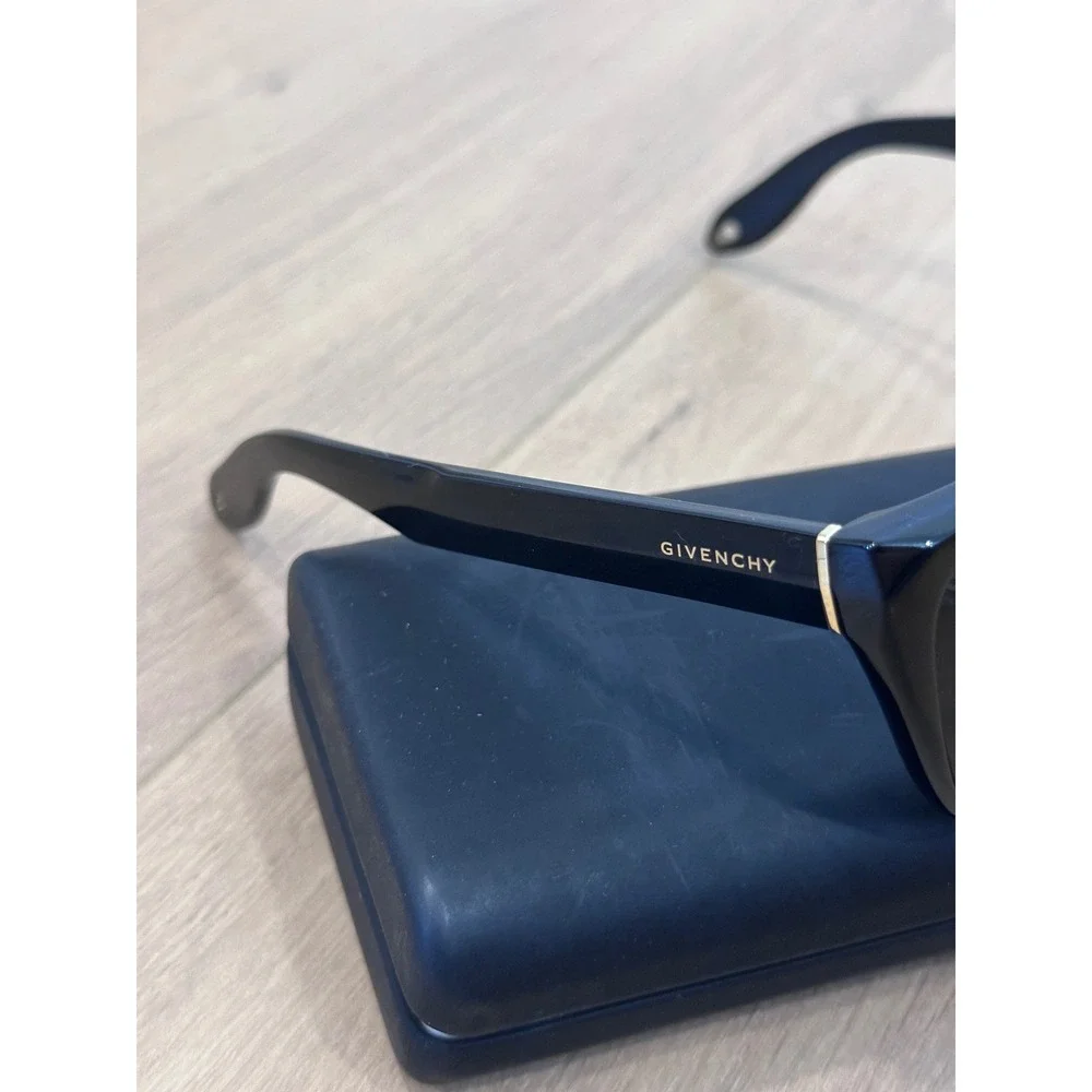 Givenchy GV 7002/S D28E5 Black Square Sunglasses Optyl 58-14-145 Women Designer